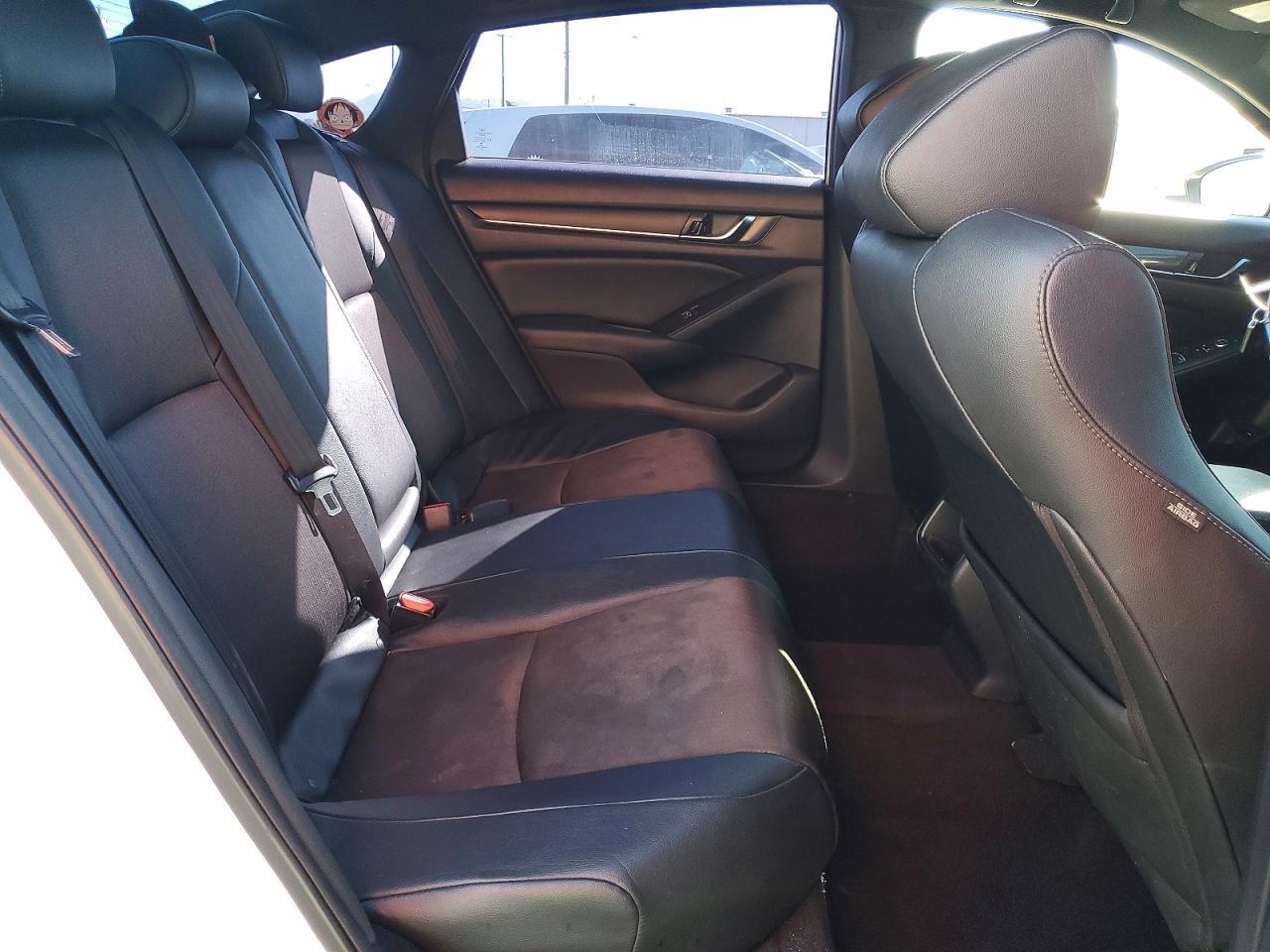 2019 HONDA ACCORD