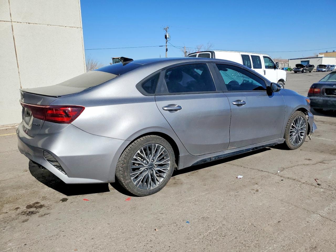 2023 KIA FORTE