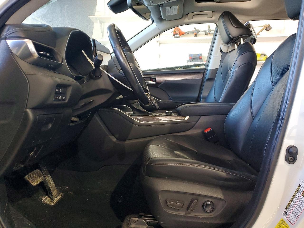 2021 TOYOTA HIGHLANDER