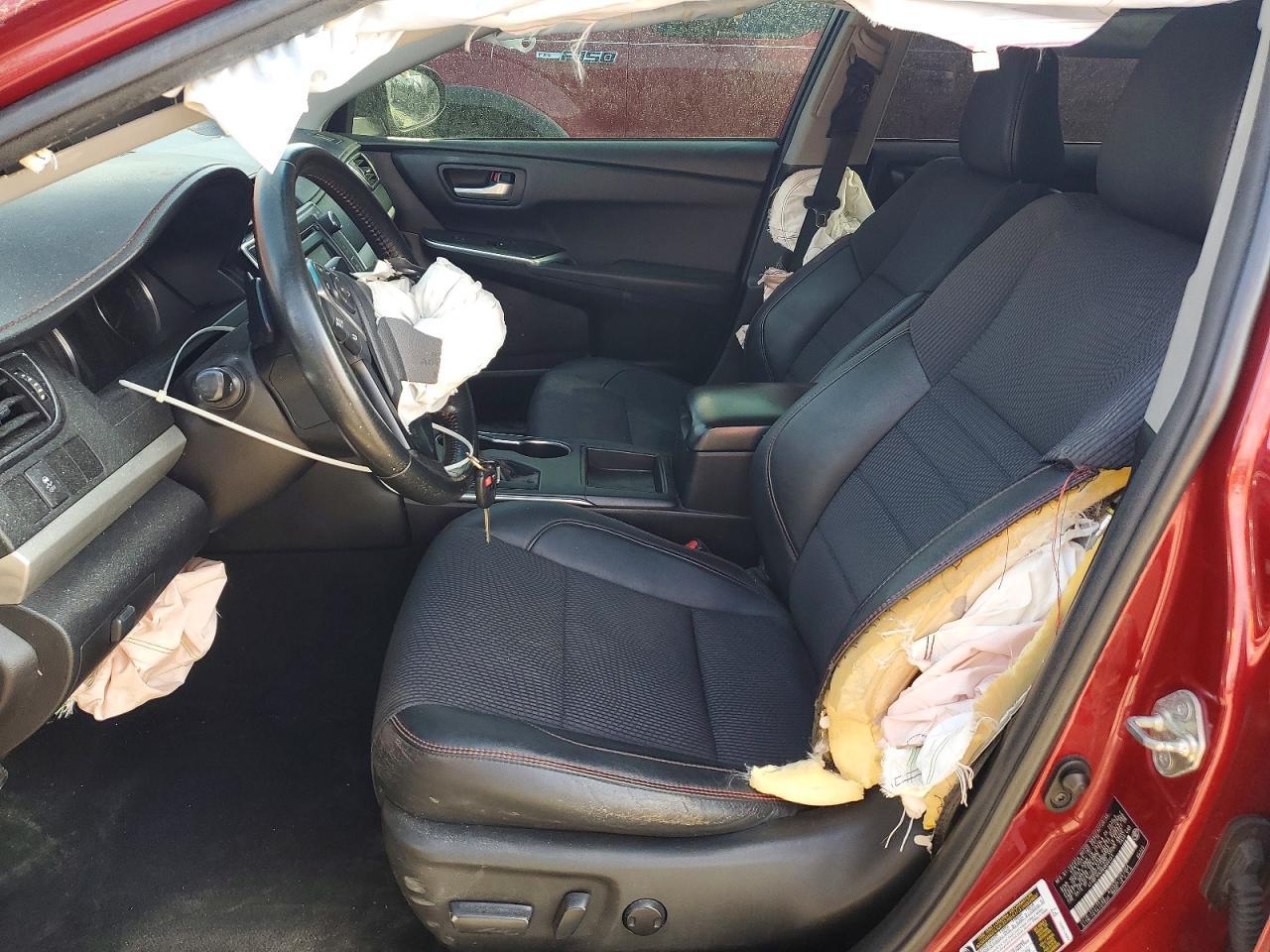 2016 TOYOTA CAMRY