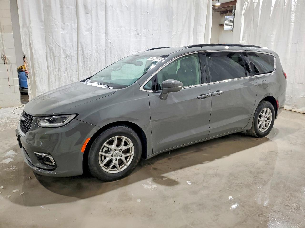 2022 CHRYSLER Pacifica