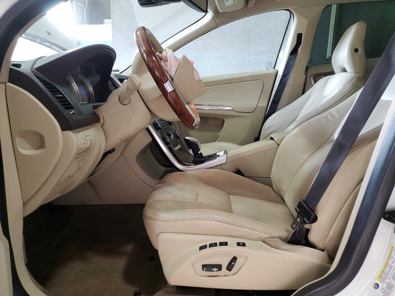 2013 VOLVO XC60