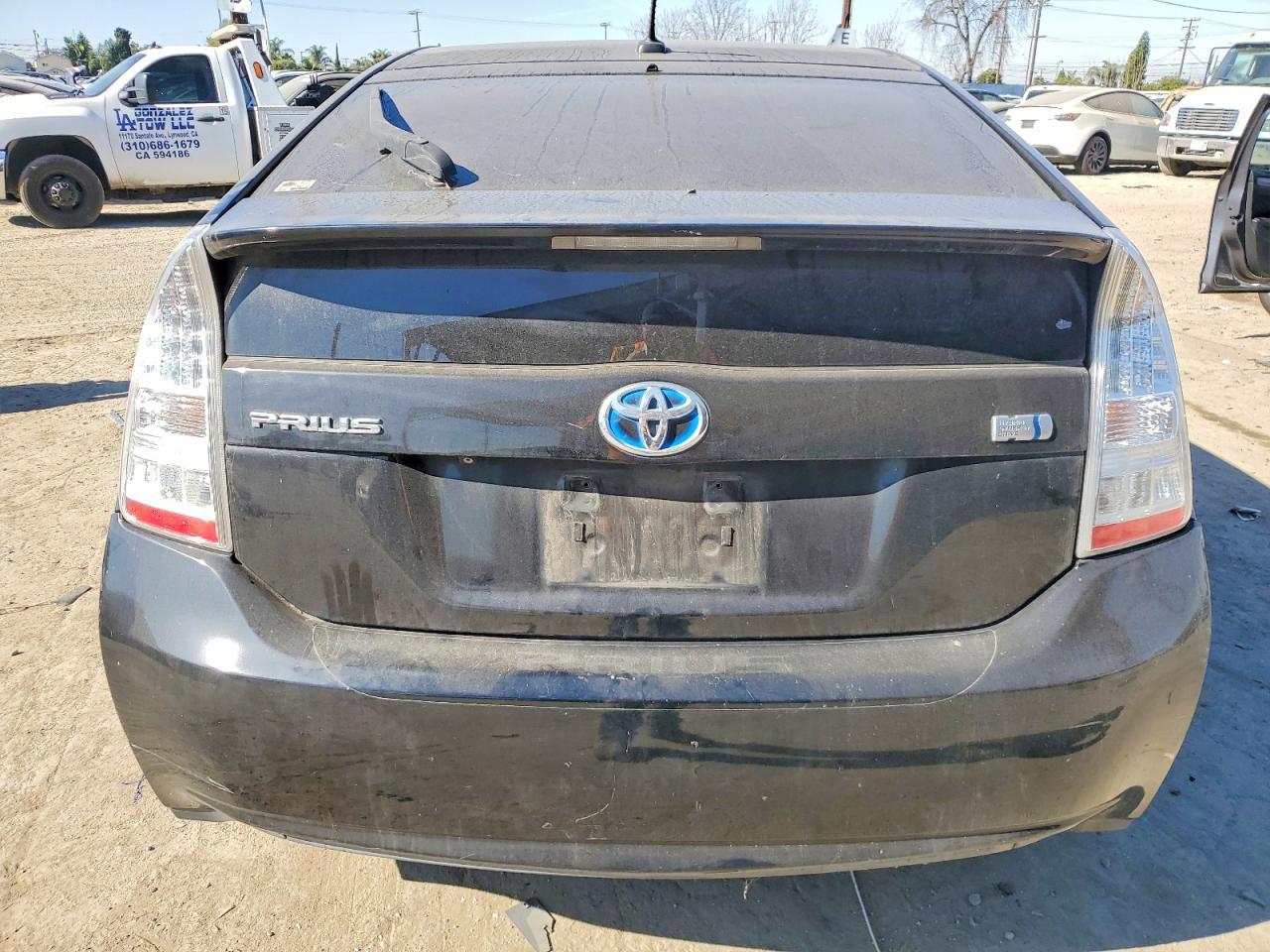 2011 TOYOTA PRIUS