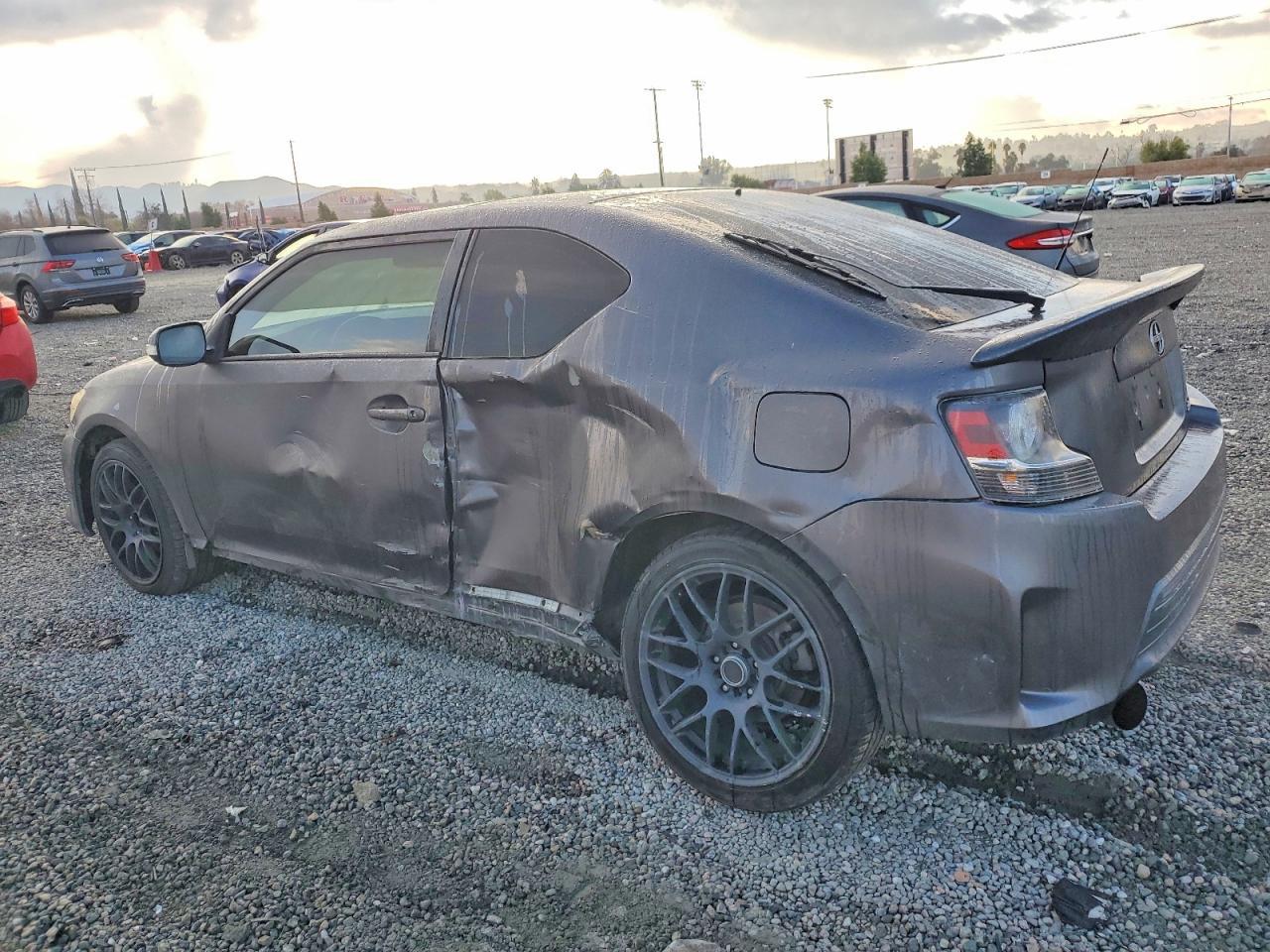 2016 TOYOTA SCION