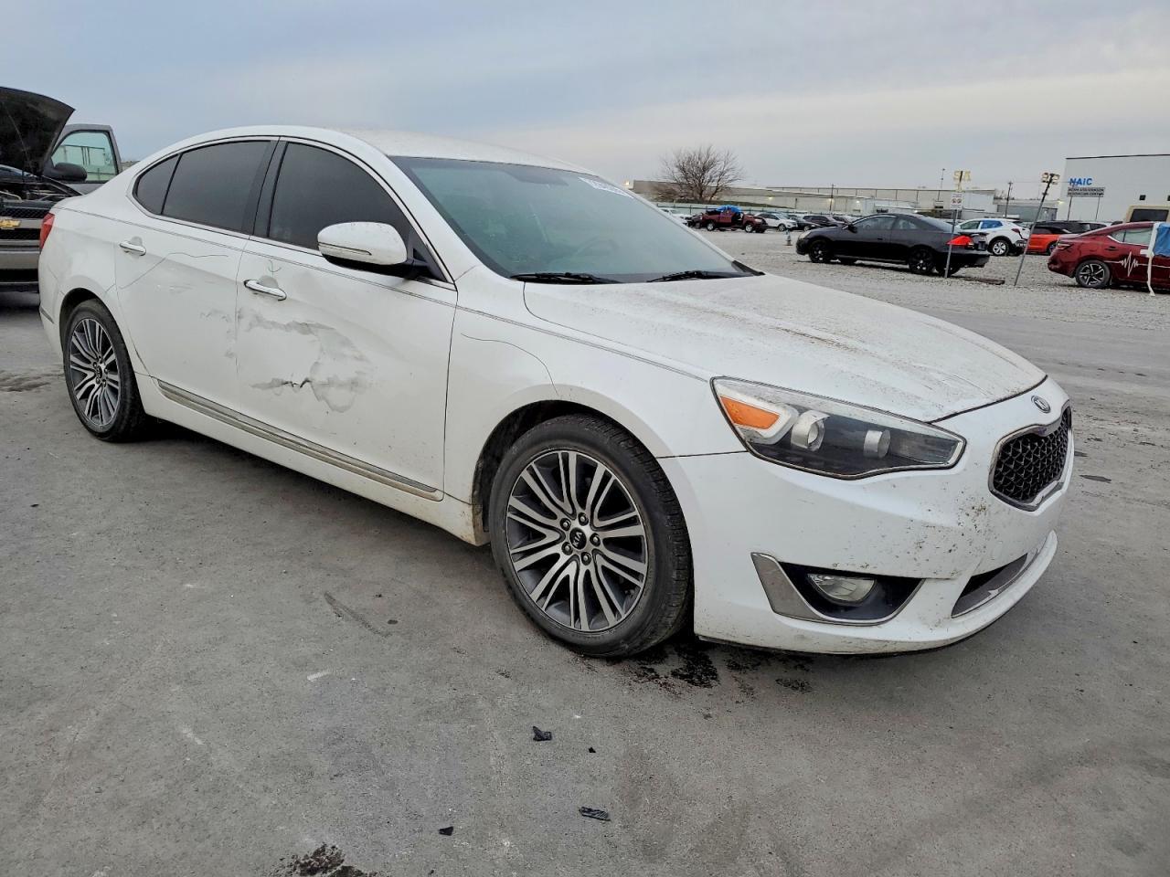 2014 KIA Cadenza