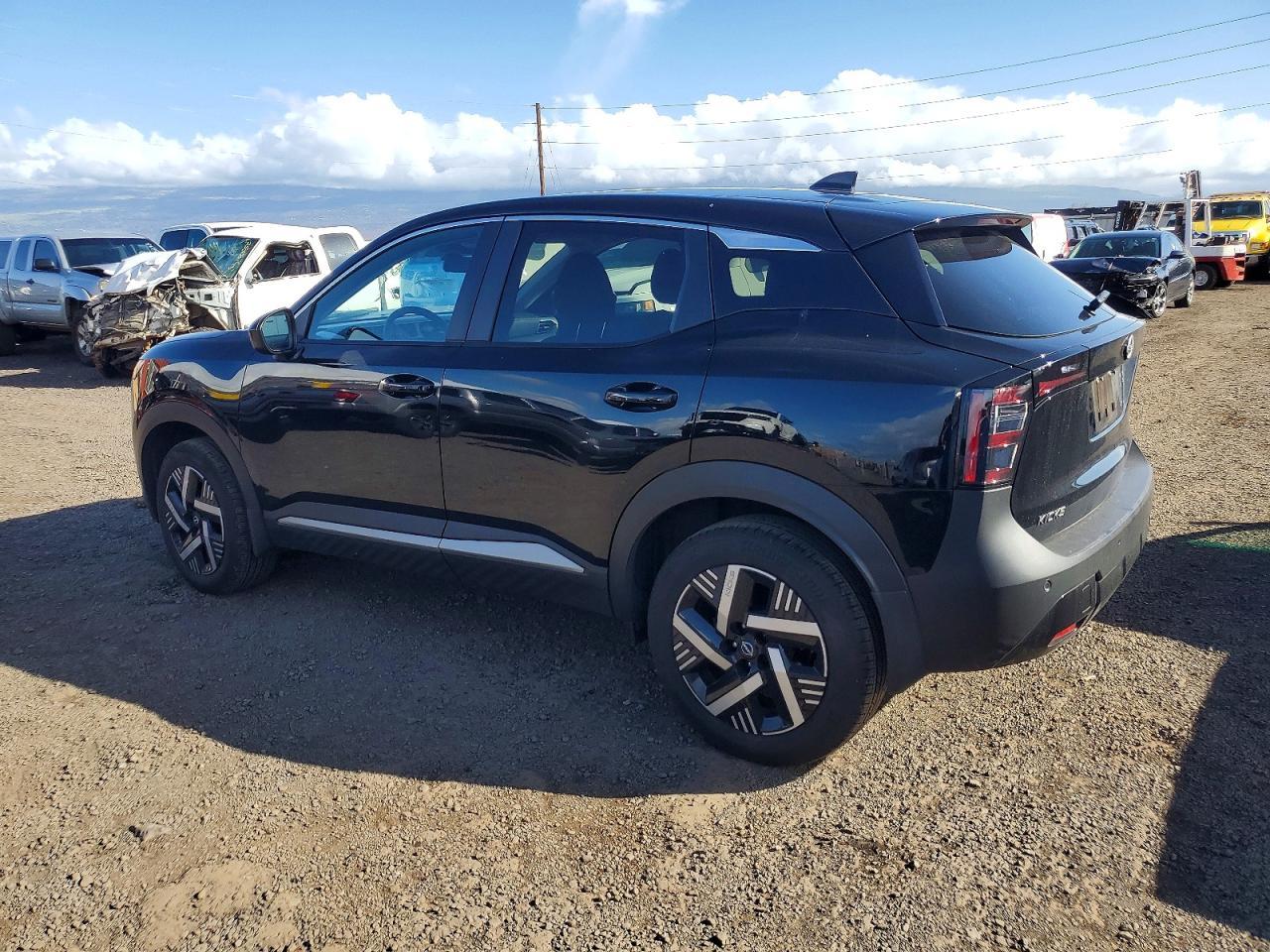 2025 NISSAN KICKS