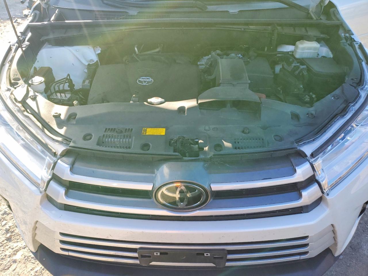 2018 TOYOTA HIGHLANDER