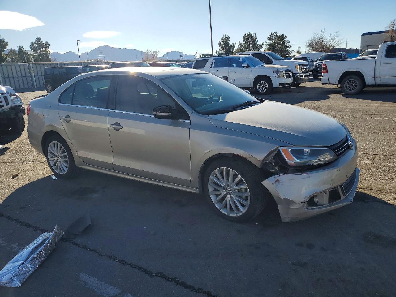 2014 VOLKSWAGEN JETTA