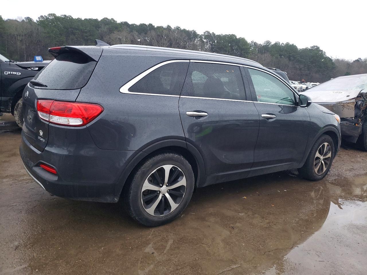 2016 KIA SORENTO