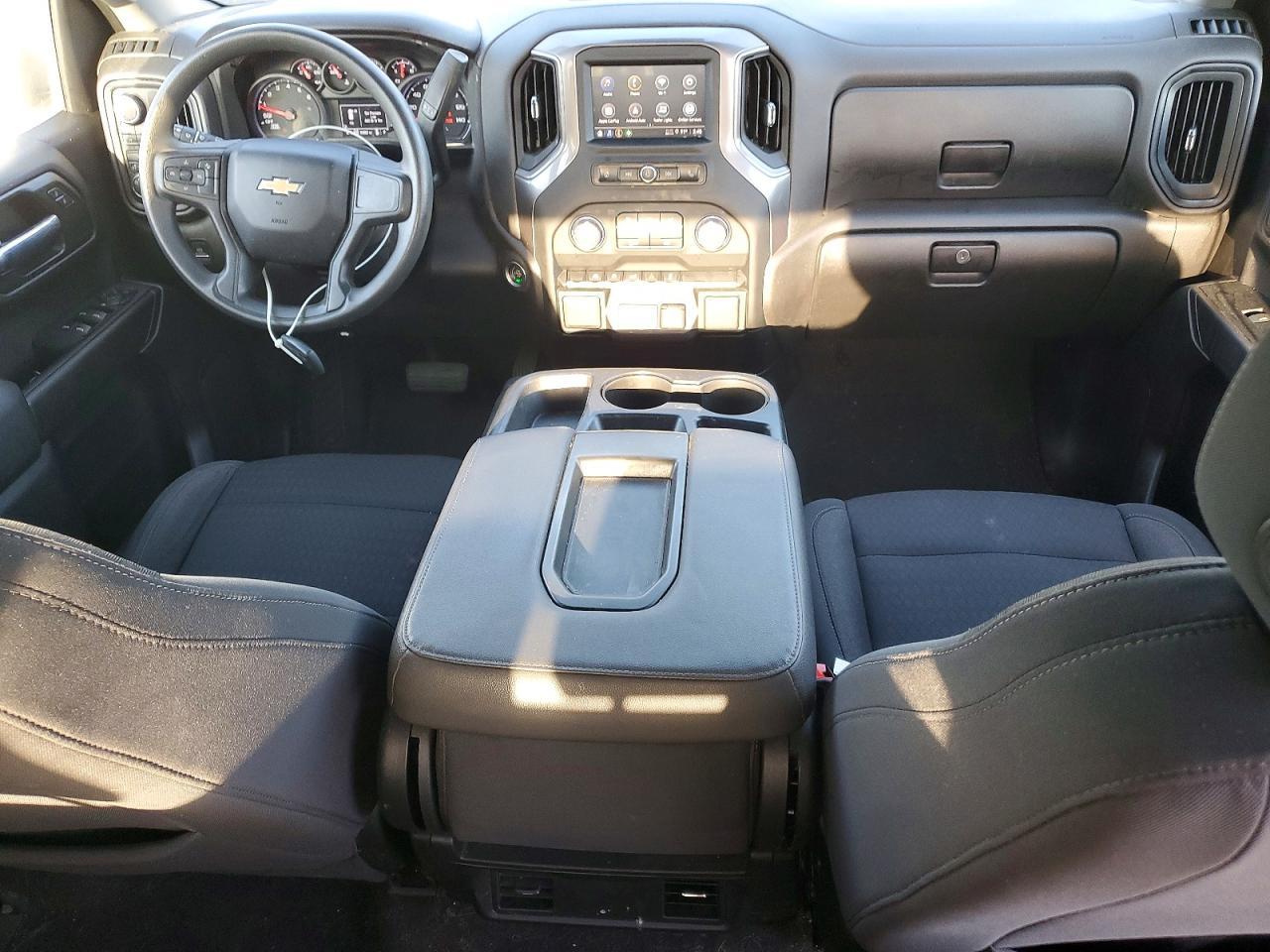 2023 CHEVROLET Silverado