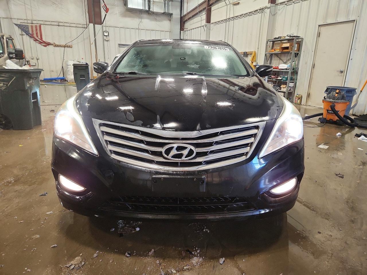 2012 HYUNDAI Azera