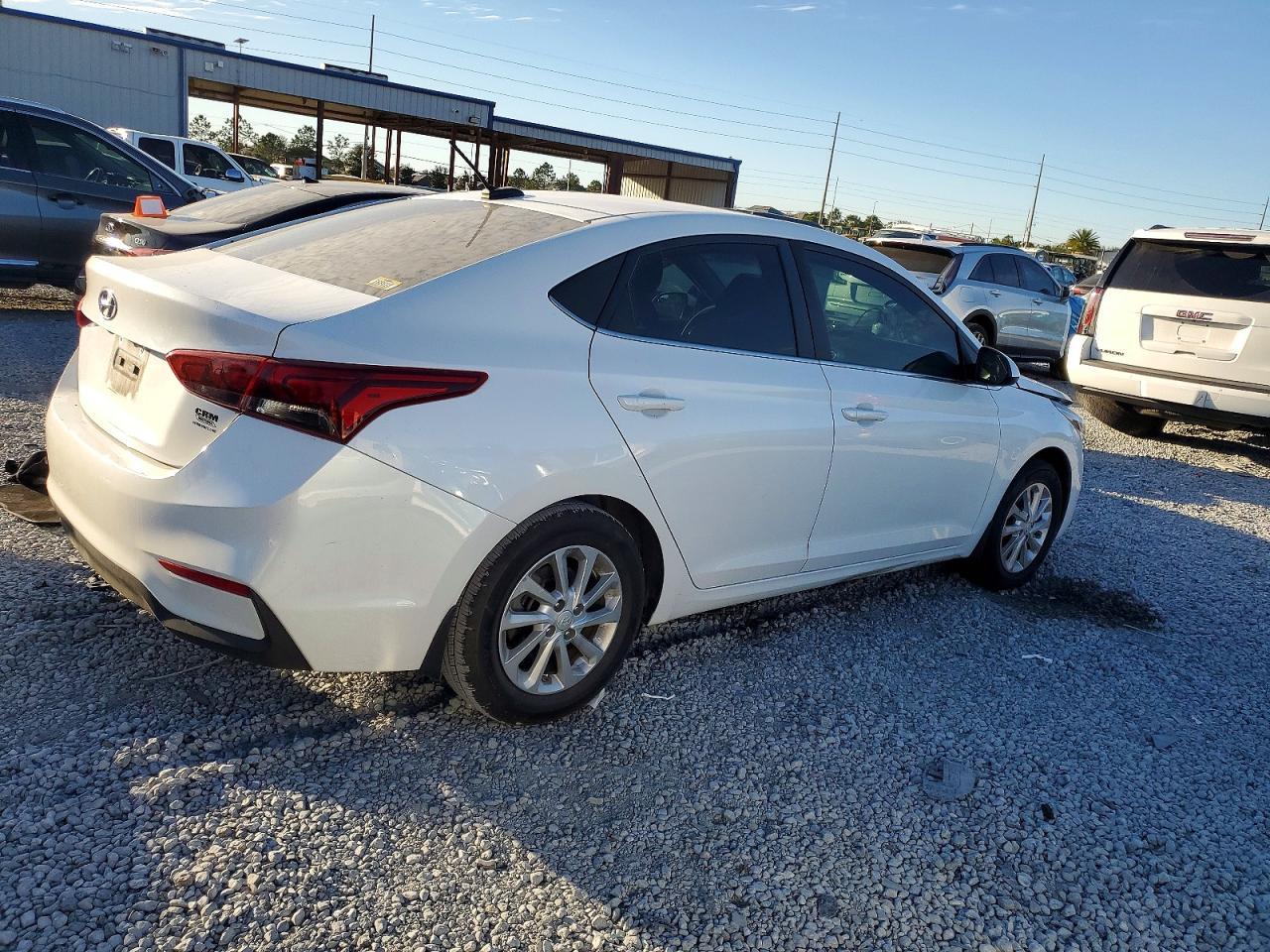 2022 HYUNDAI ACCENT