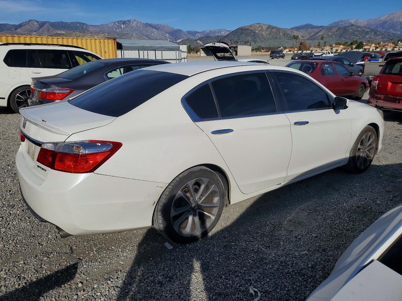 2015 HONDA ACCORD
