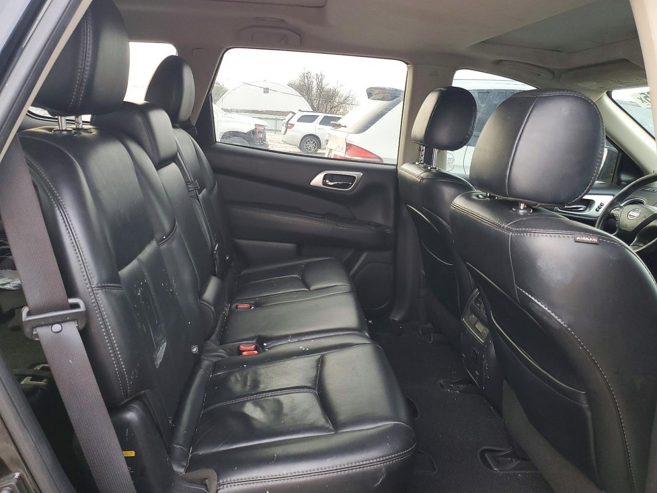 2017 NISSAN PATHFINDER