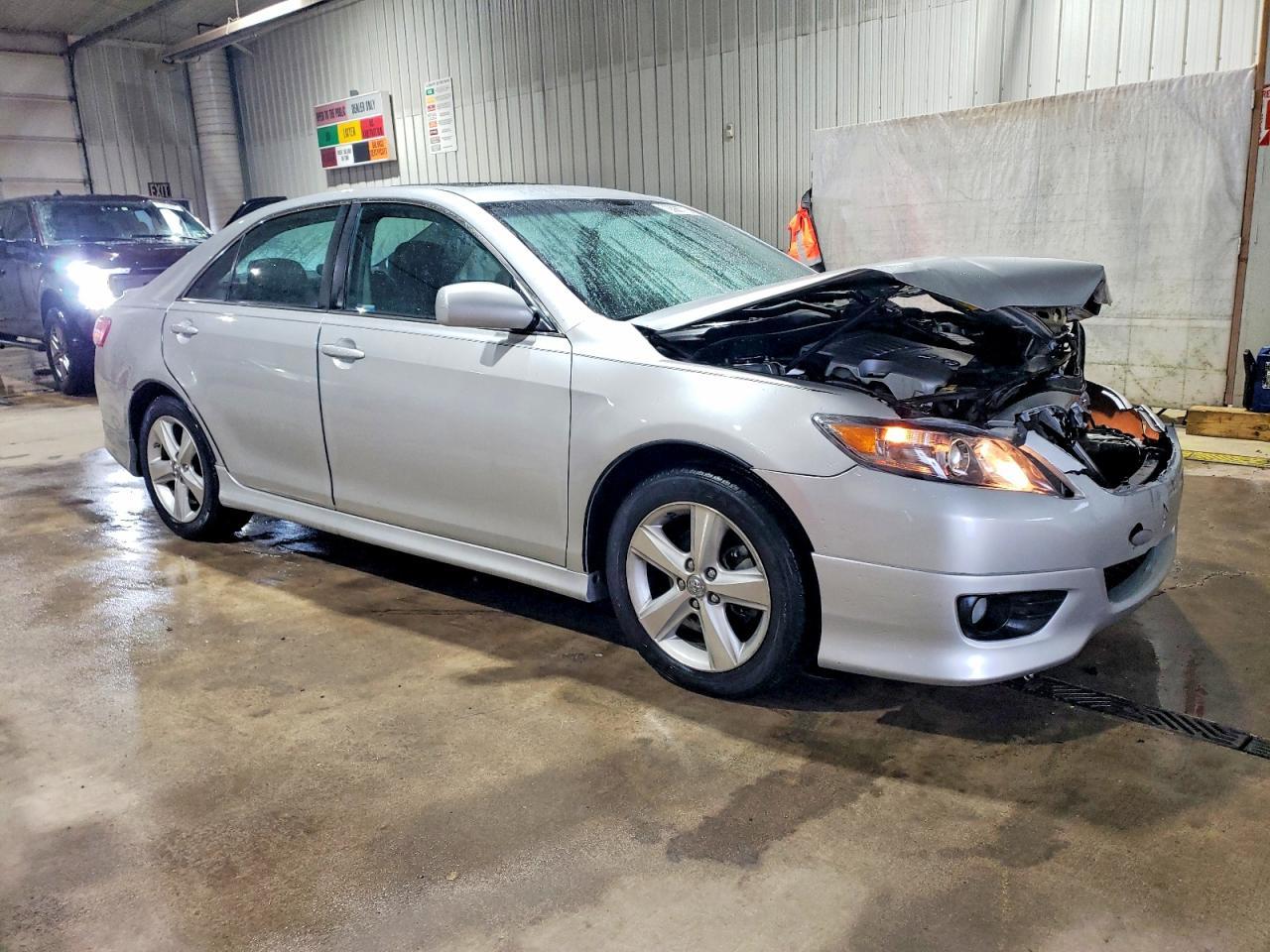 2011 TOYOTA CAMRY