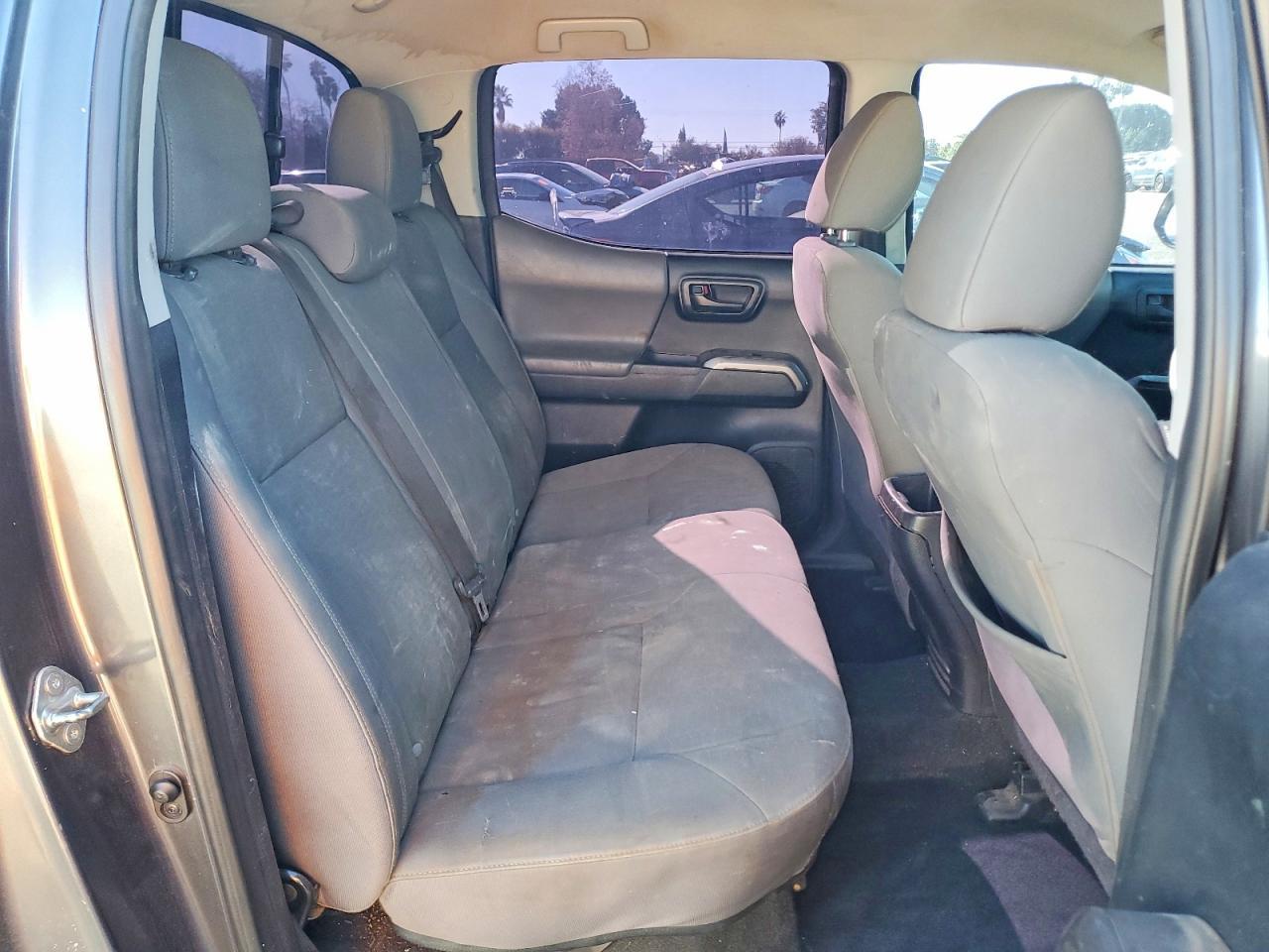 2016 TOYOTA TACOMA