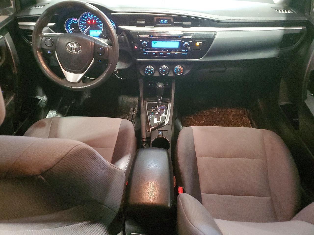 2015 TOYOTA COROLLA
