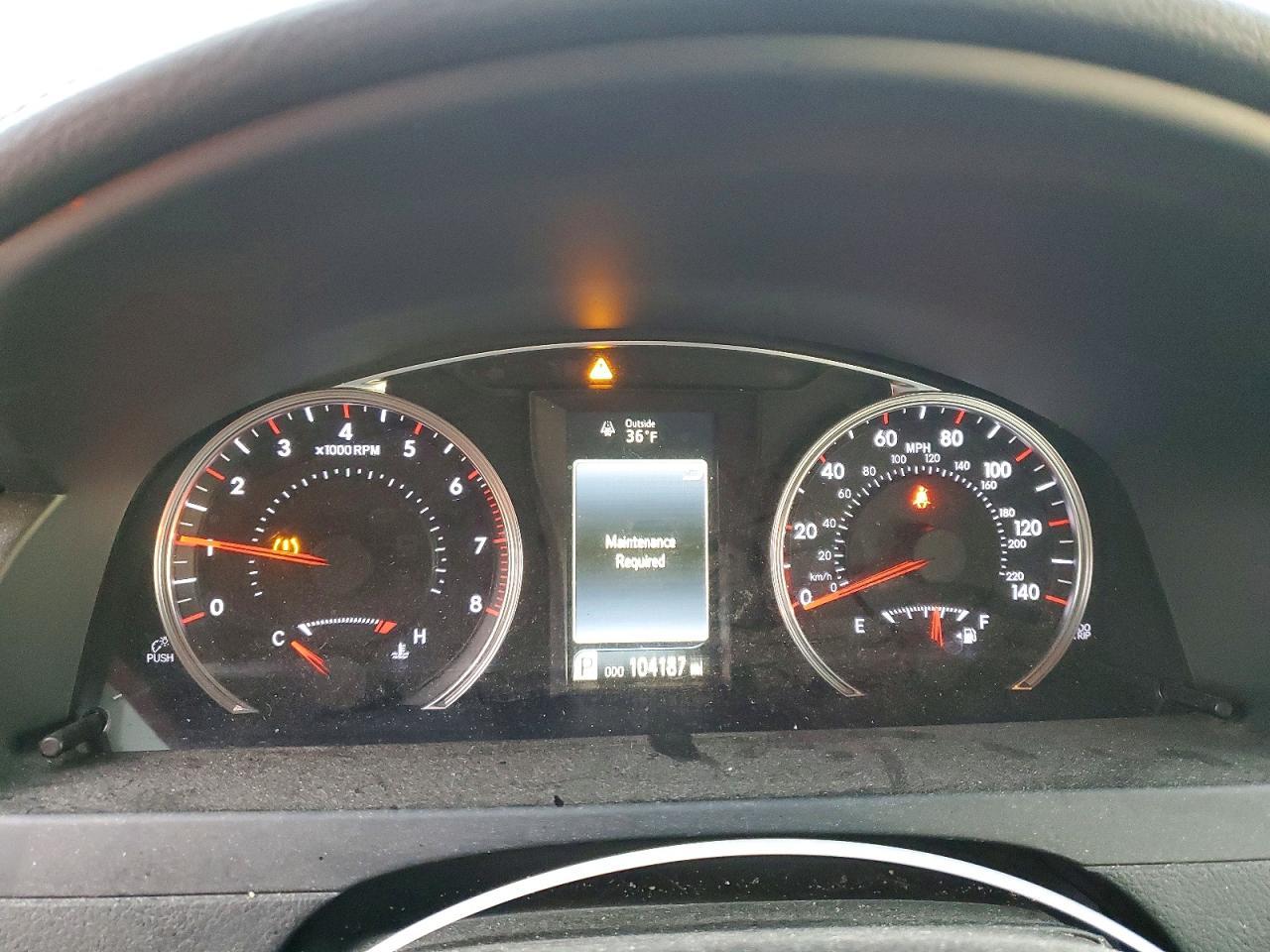 2016 TOYOTA CAMRY