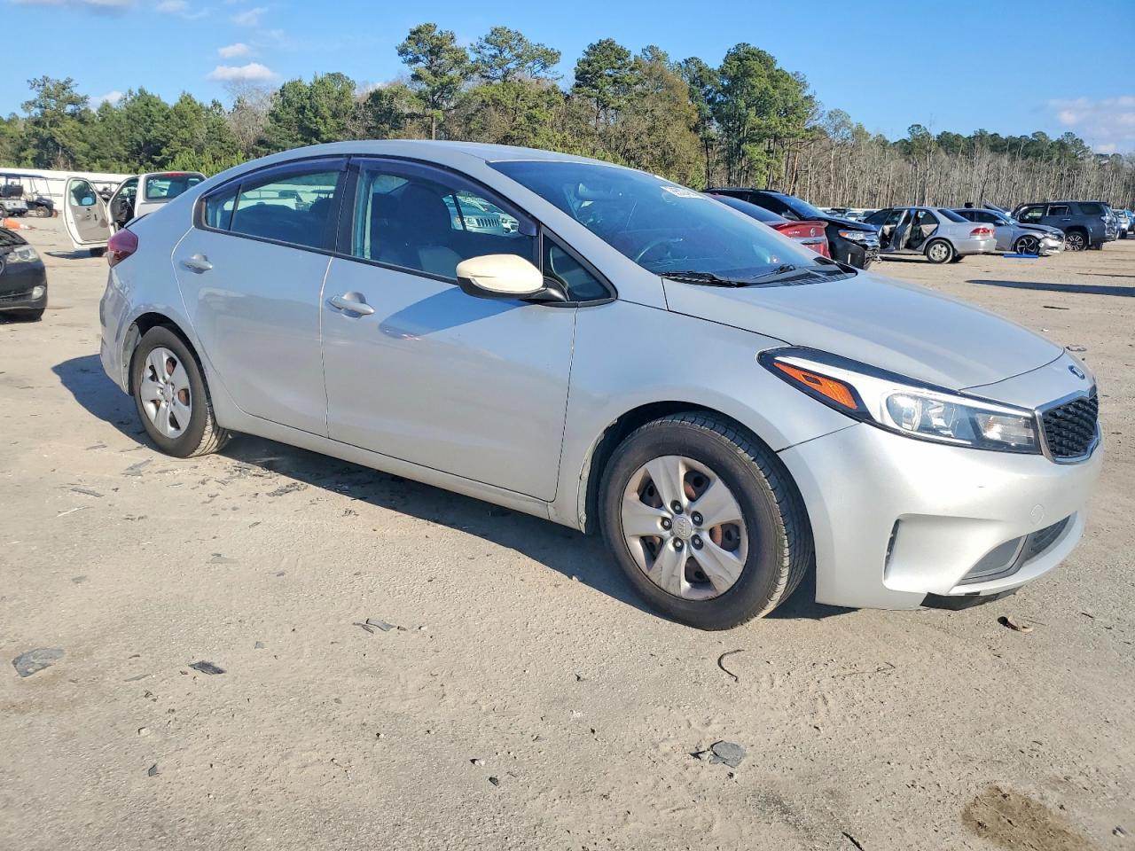 2017 KIA FORTE