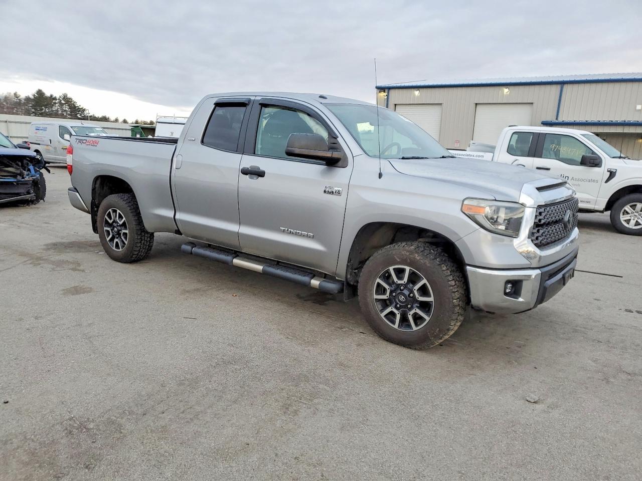 2018 TOYOTA TUNDRA