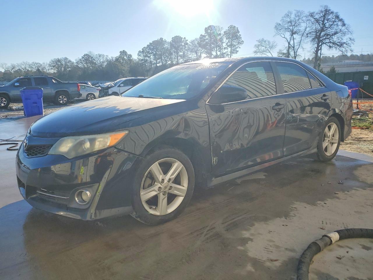 2014 TOYOTA CAMRY