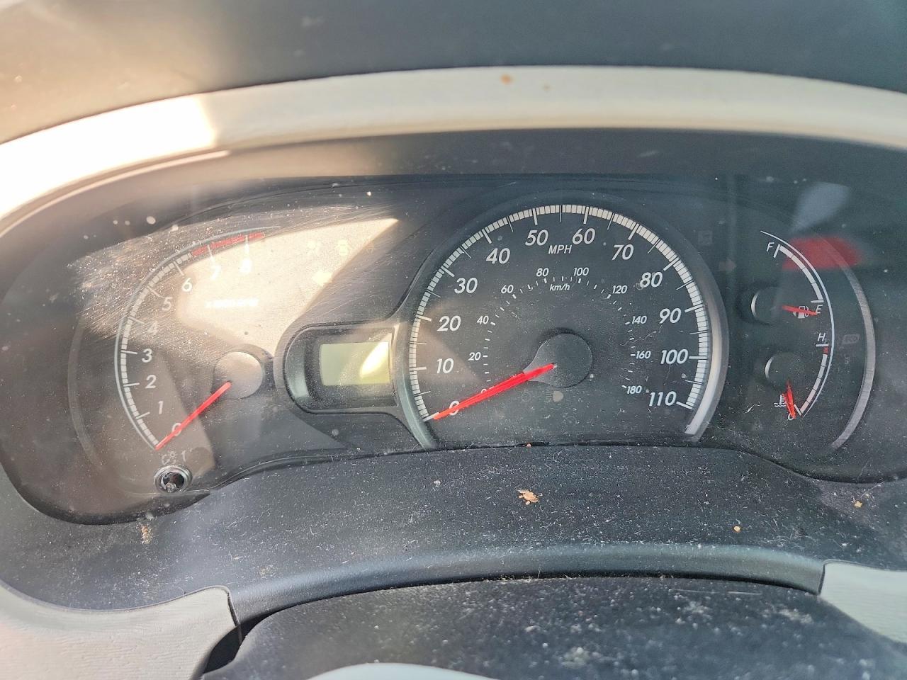 2011 TOYOTA SIENNA