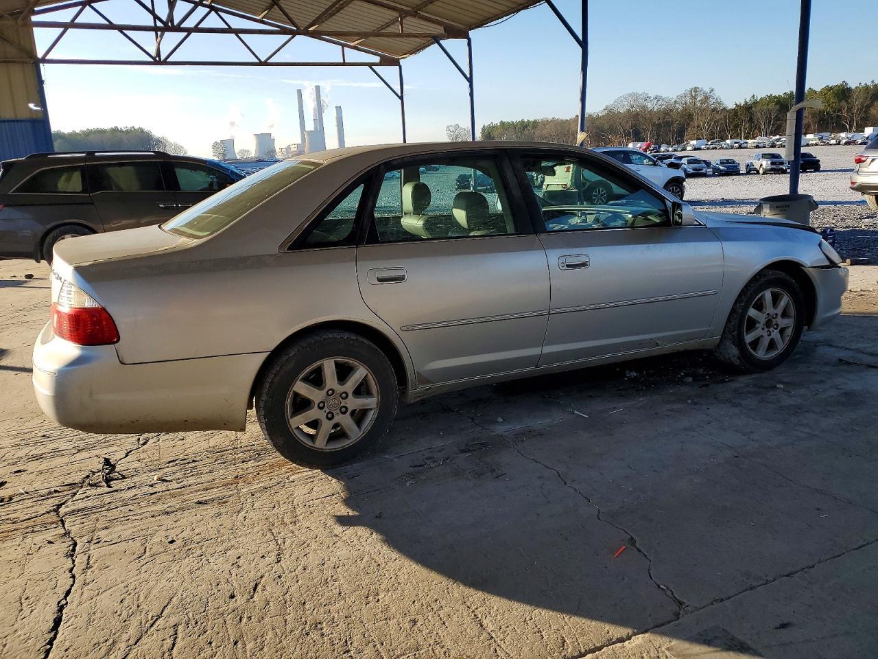 2003 TOYOTA Avalon