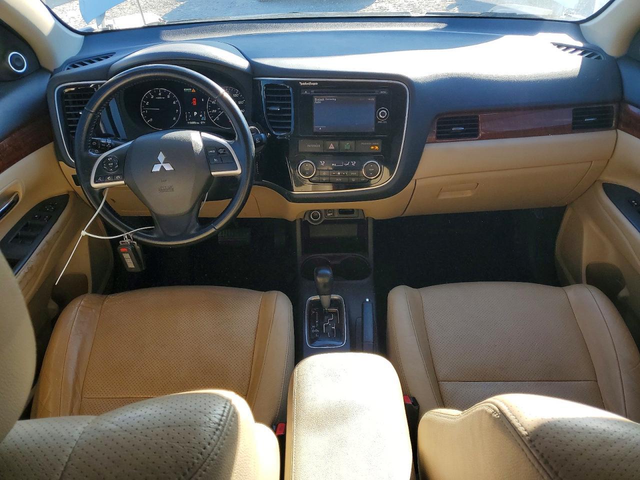 2014 MITSUBISHI outlander