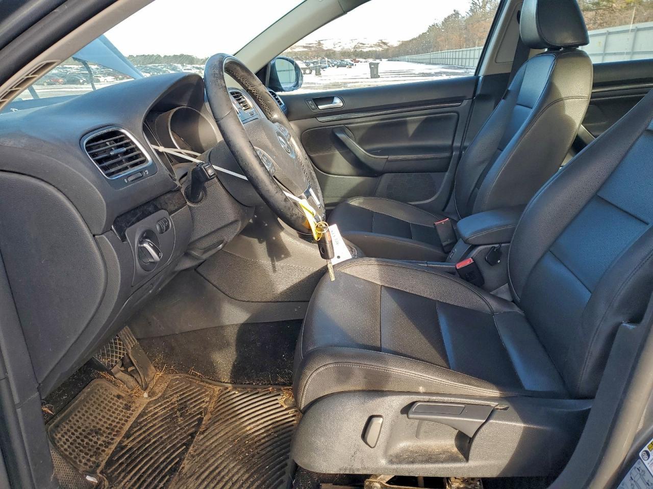2014 VOLKSWAGEN JETTA