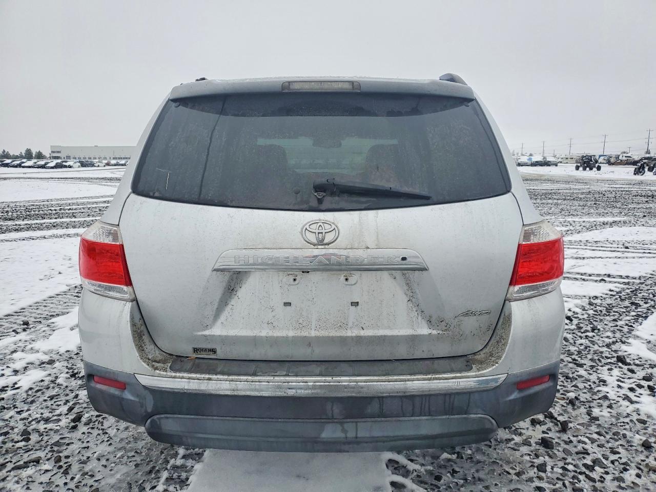 2011 TOYOTA HIGHLANDER