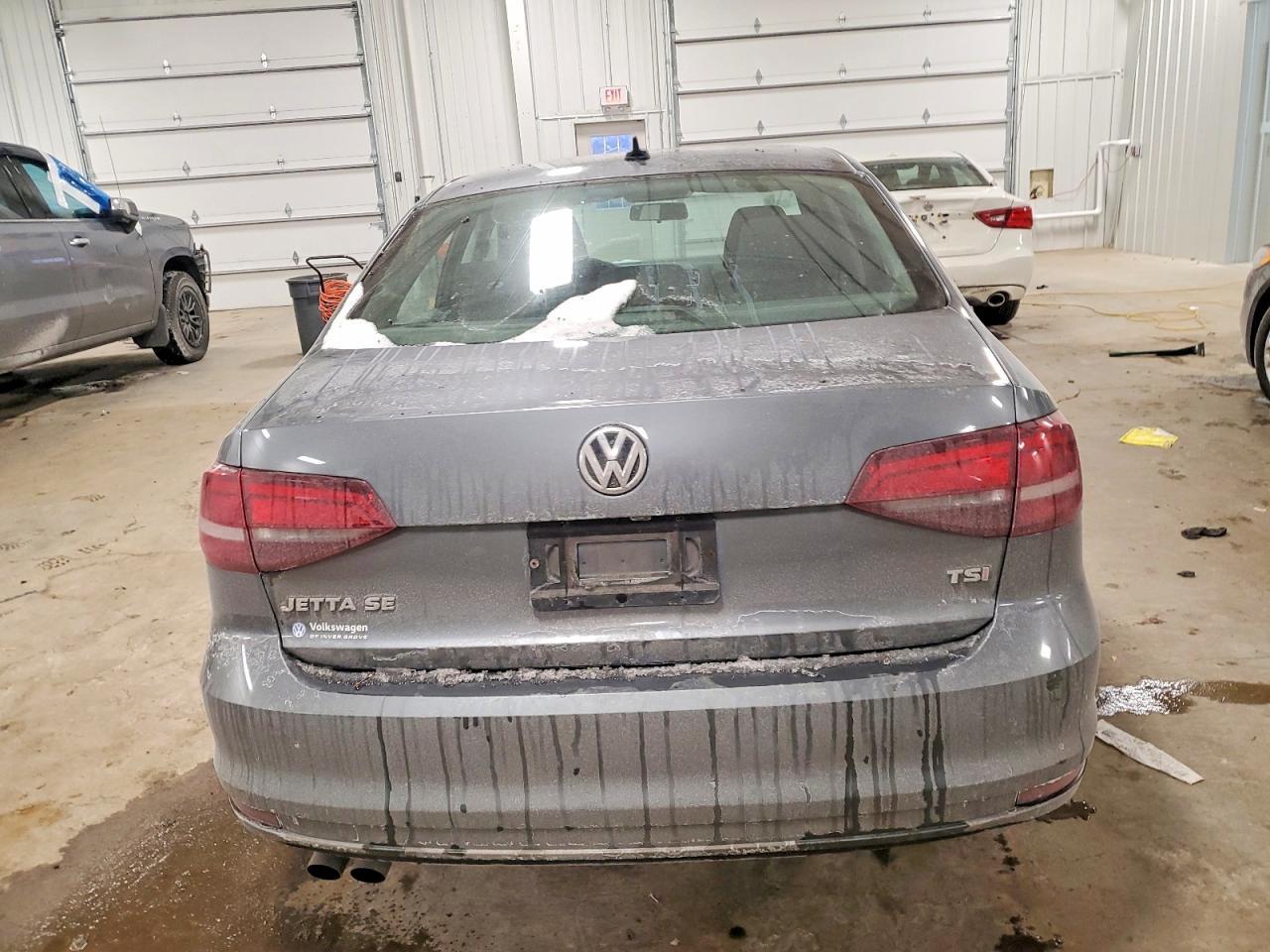 2016 VOLKSWAGEN JETTA