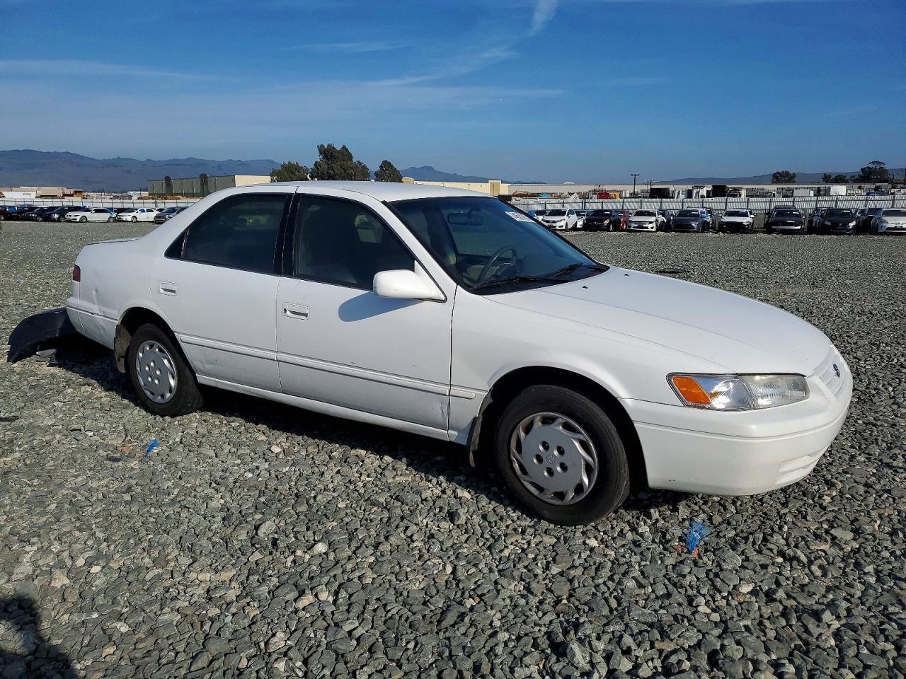 1998 TOYOTA CAMRY