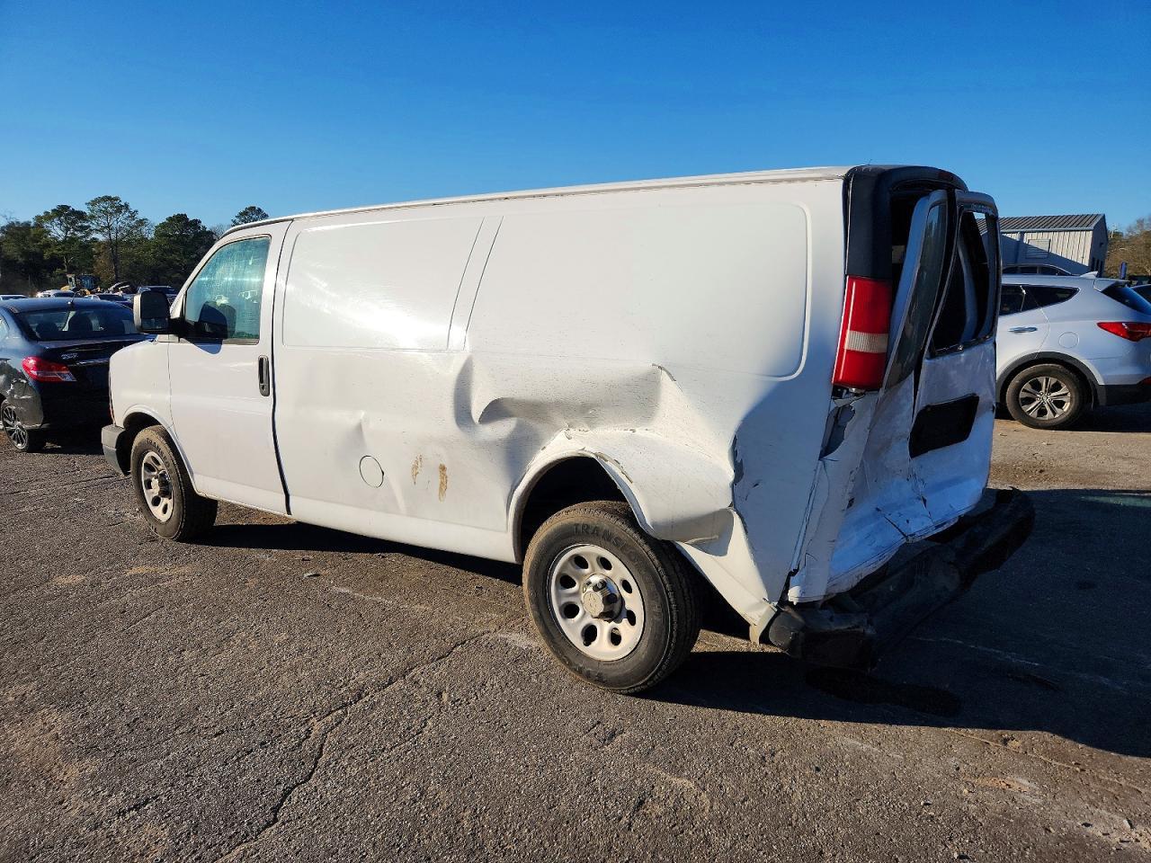 2010 CHEVROLET Express 1500