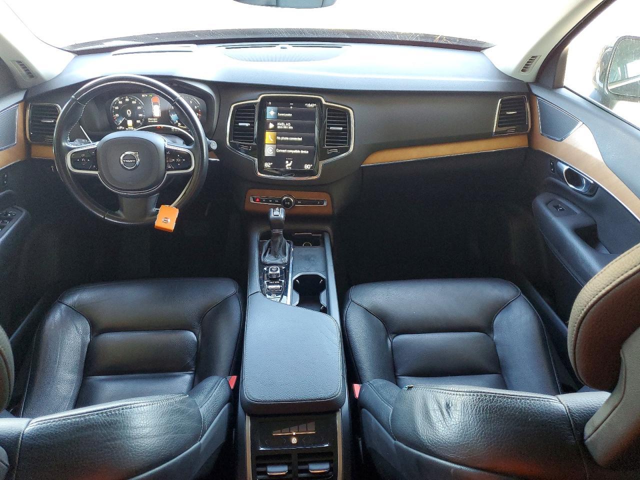 2021 VOLVO XC90