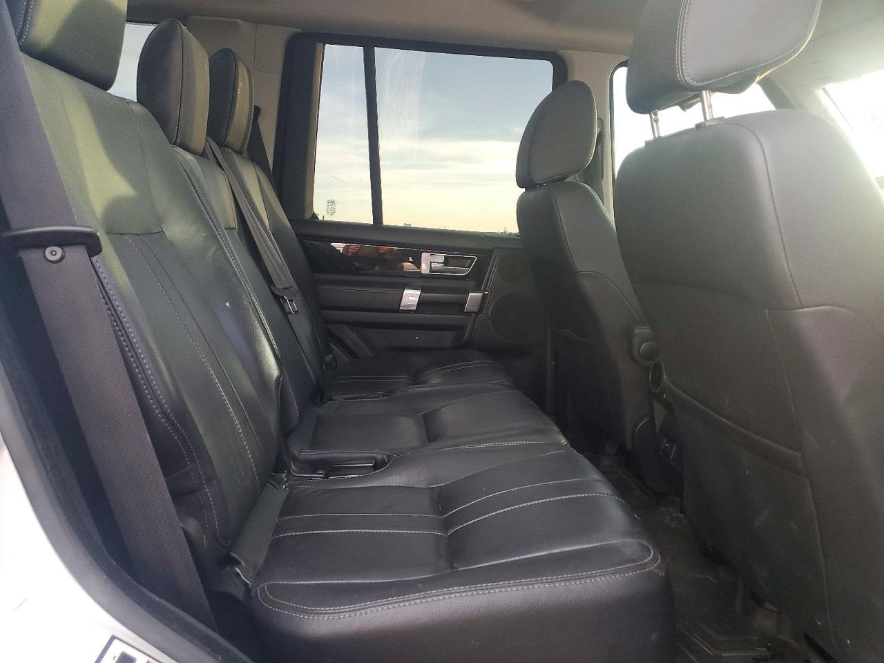 2016 LAND ROVER LR4