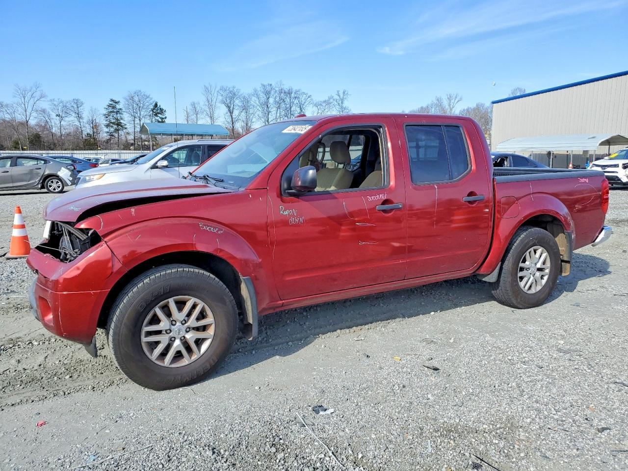 2017 NISSAN Frontier