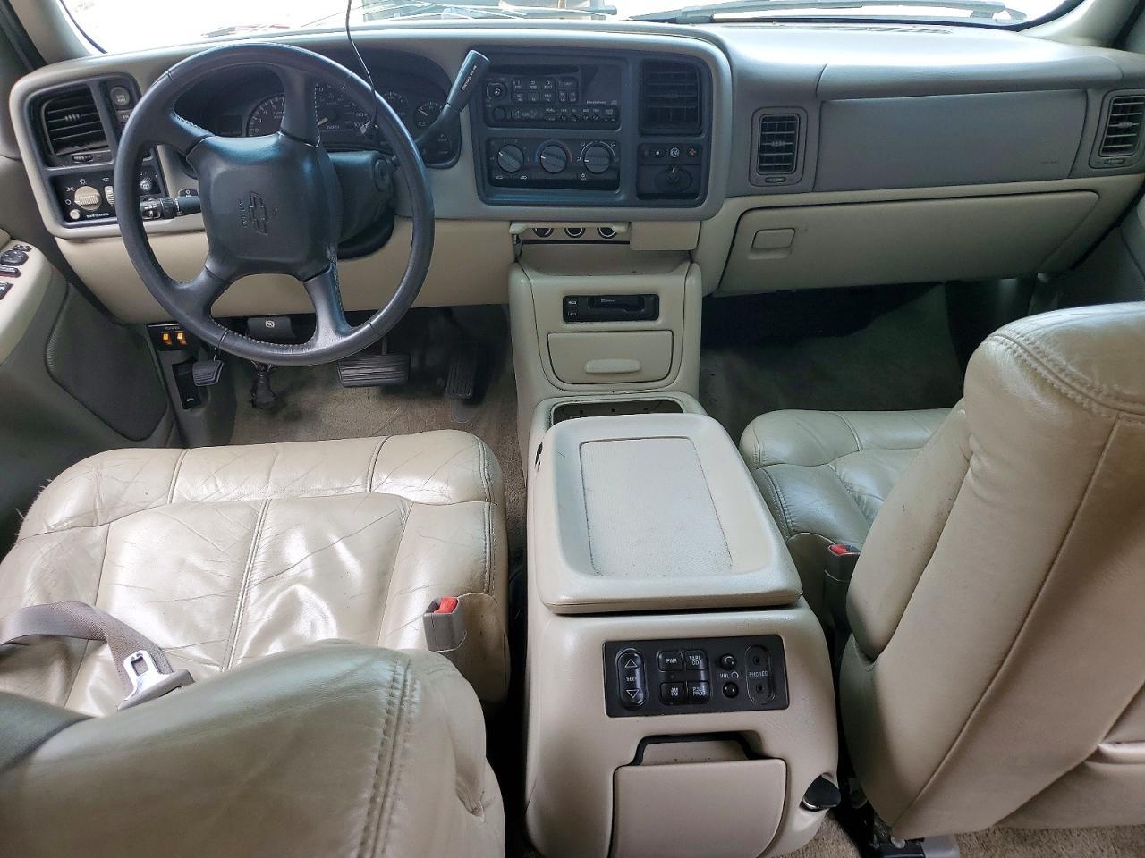 2002 CHEVROLET Tahoe