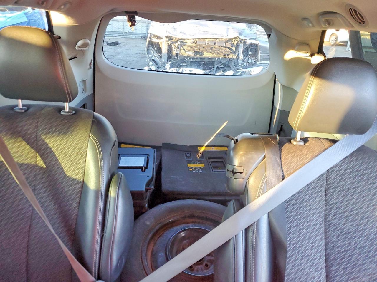 2011 TOYOTA SIENNA