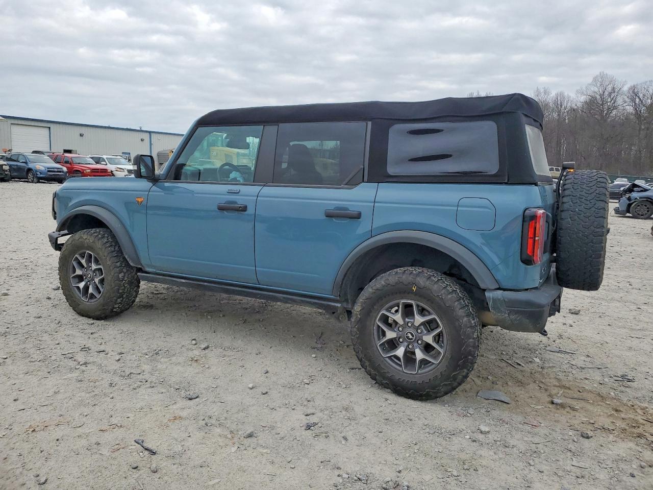 2023 FORD Bronco