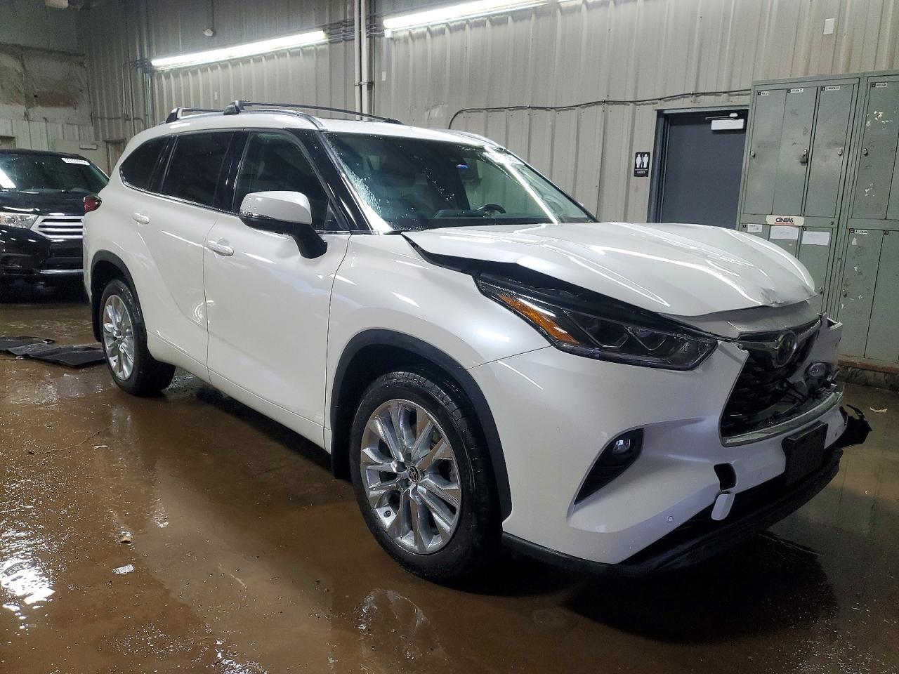 2021 TOYOTA HIGHLANDER