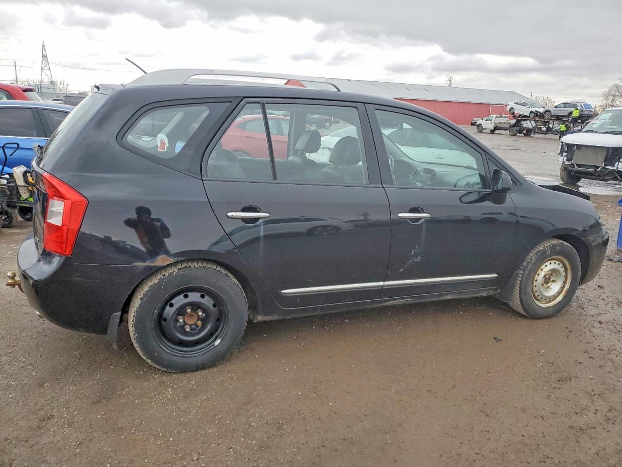 2012 KIA RONDO