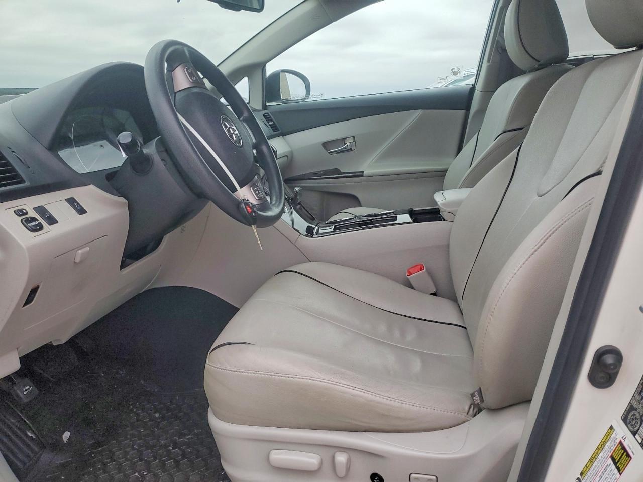 2011 TOYOTA VENZA