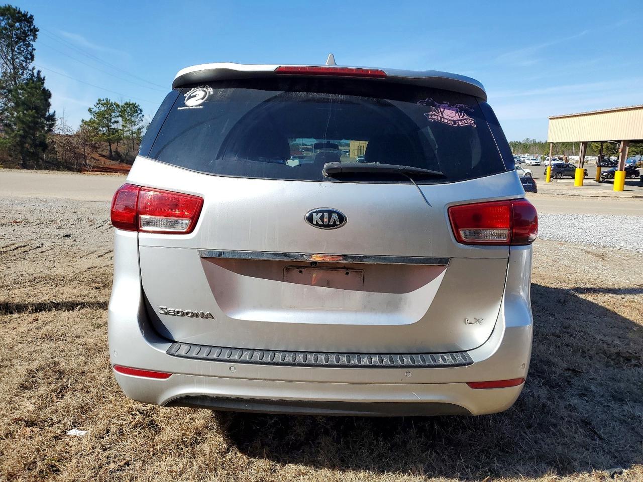 2016 KIA SEDONA