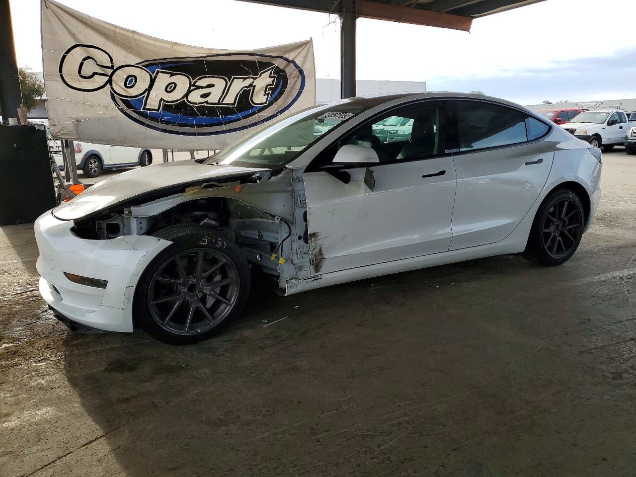 2021 TESLA MODEL 3