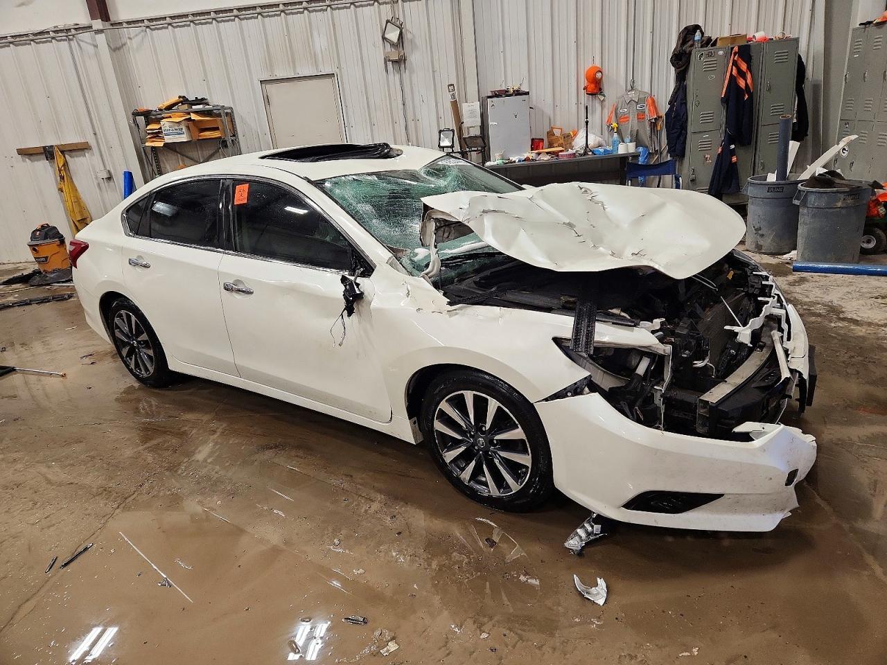 2017 NISSAN ALTIMA
