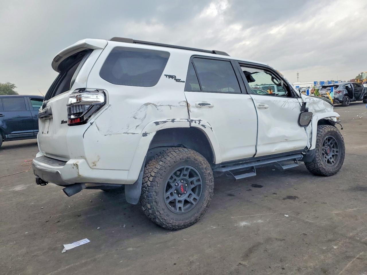 2022 TOYOTA 4Runner