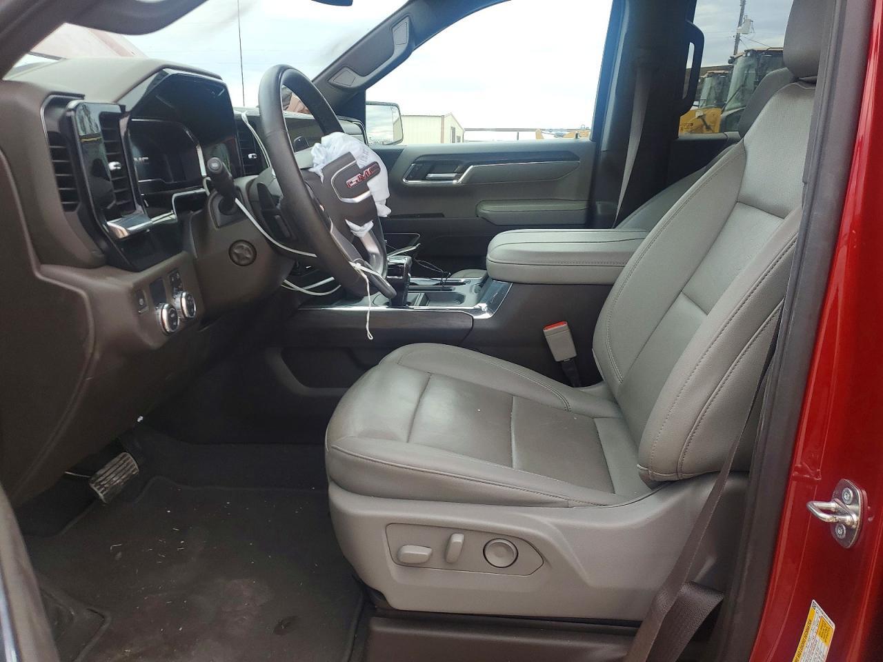 2024 GMC Sierra