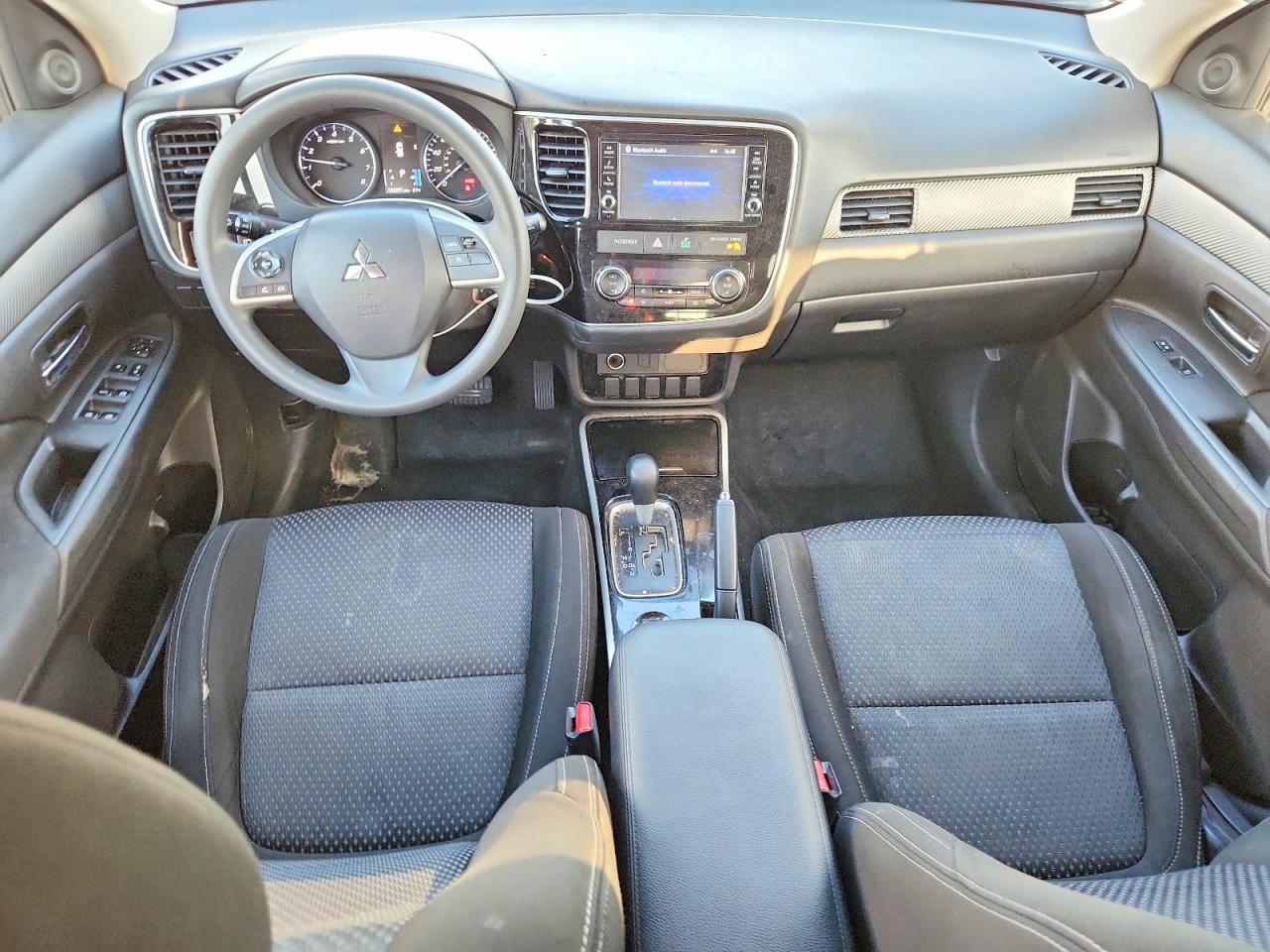 2018 MITSUBISHI outlander