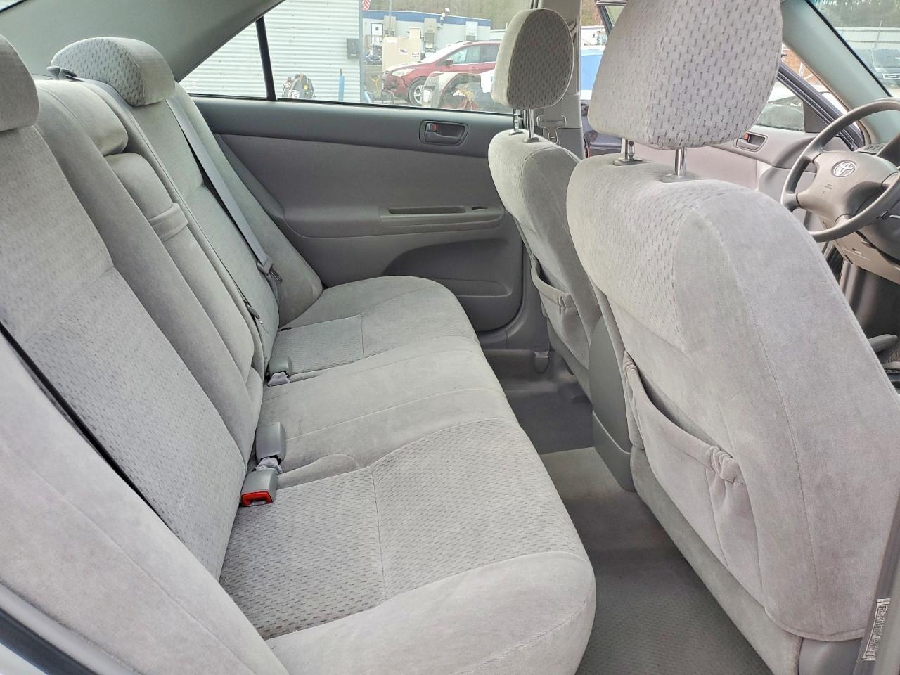 2004 TOYOTA CAMRY