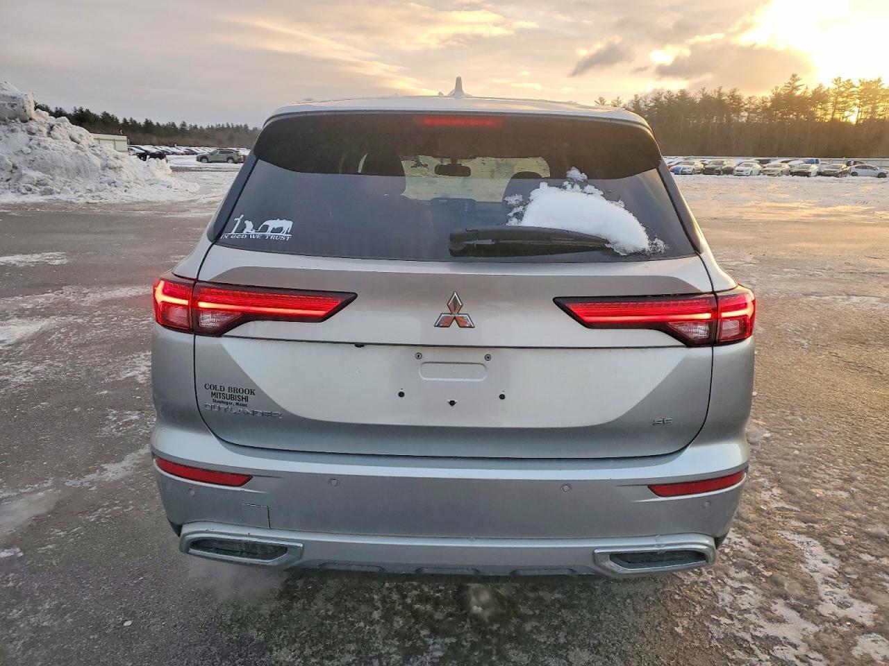 2022 MITSUBISHI outlander